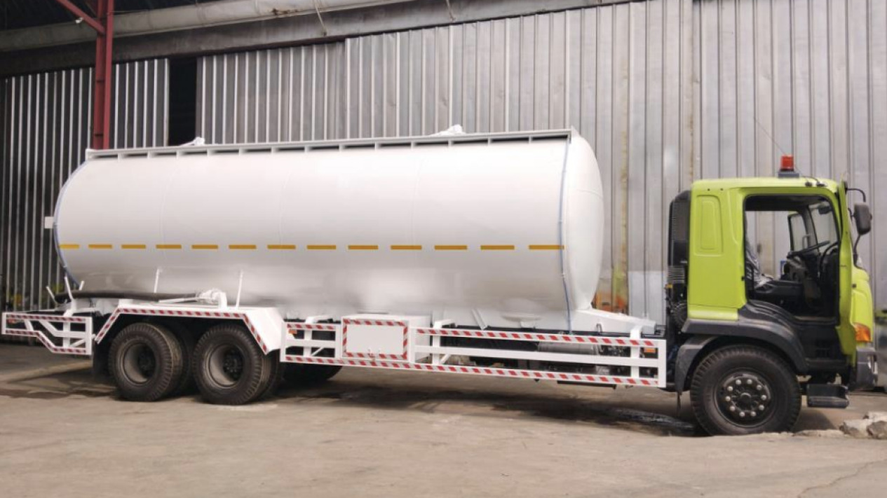 Karoseri Tangki CPO dan Liquid Tank